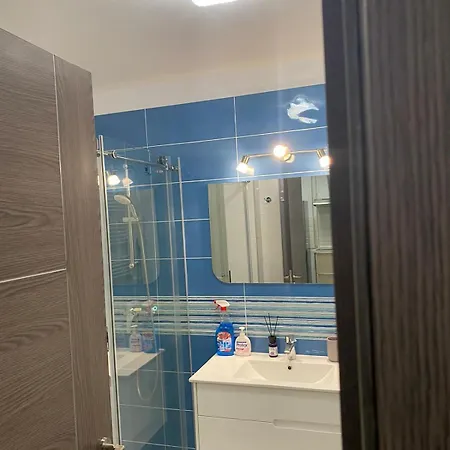 Onix Blue 5-8 Mamaia Nord Navodari
